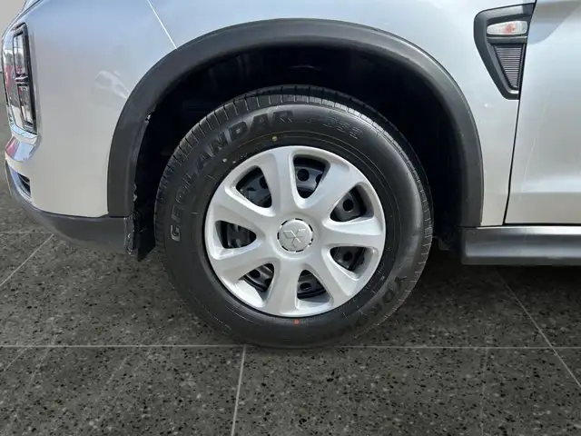 2026 Mitsubishi RVR ES - Photo 11