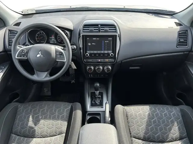 2026 Mitsubishi RVR ES - Photo 14