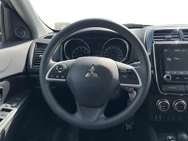 2026 Mitsubishi RVR ES - Photo 16