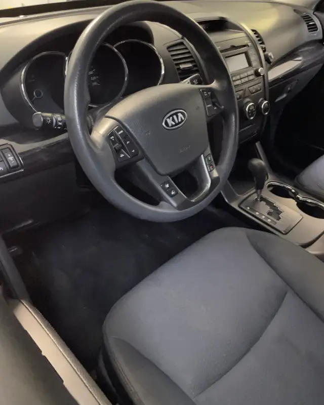 2011 Kia Sorento Awd Ex(380,000km)$2800 - Photo 2