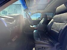 2019 Chevrolet Tahoe Premier 4WD • RST Edition • Head Up Display - Photo 13