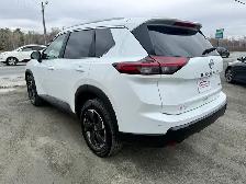 2025 Nissan Rogue CLEAN CARFAX! SVMOONROOF! AWD! NEW MVI! CERTIF - Photo 5