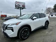 2025 Nissan Rogue CLEAN CARFAX! SVMOONROOF! AWD! NEW MVI! CERTIF - Photo 6
