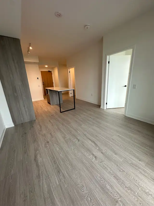 2 Bedroom   2 Washroom Apartment for Rent in Mississauga - Photo 3