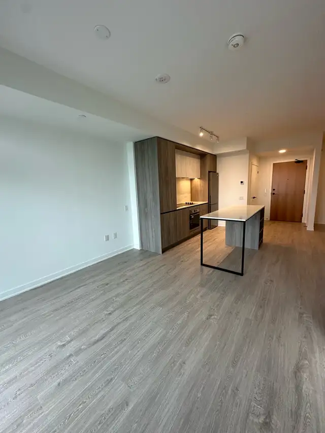 2 Bedroom   2 Washroom Apartment for Rent in Mississauga - Photo 6