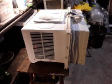 Window AC - Photo 2