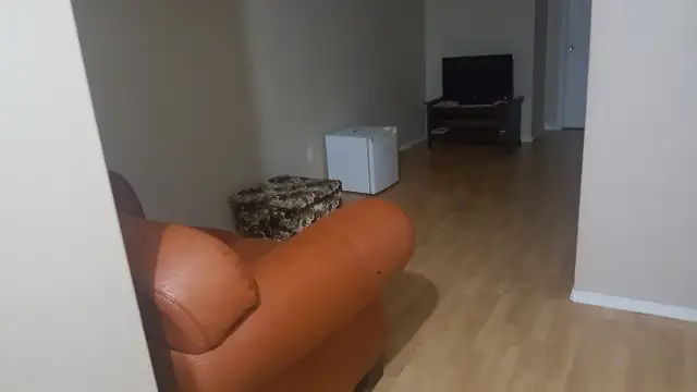 Room for Rent - Photo 2