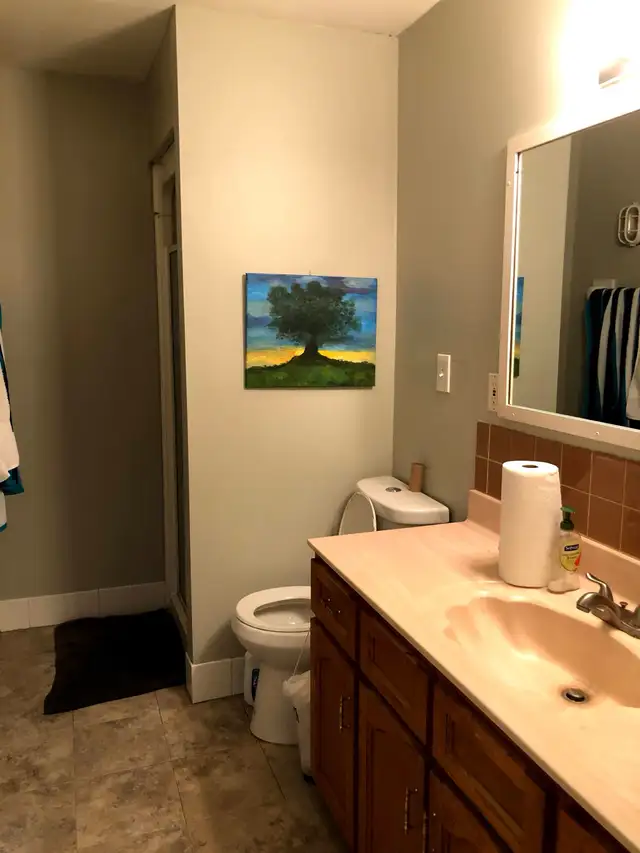 Off Campus Housing - Photo 8