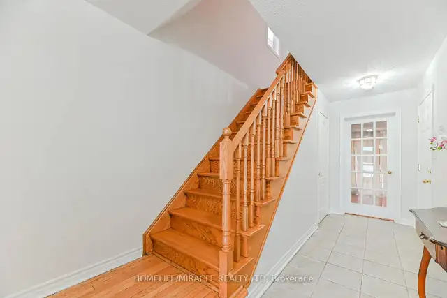 Etobicoke room for rent (1 or 2 people) from June 1st - Photo 2