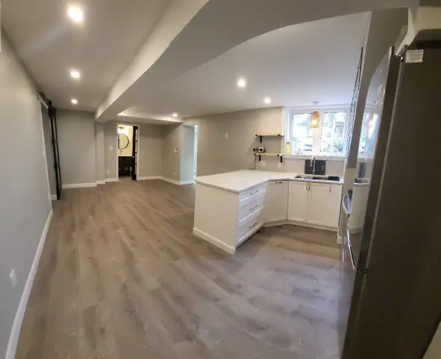 AVAILABLE NOW WESTEND 1 BEDROOM - Photo 4