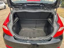 Hyundai Accent - Photo 4