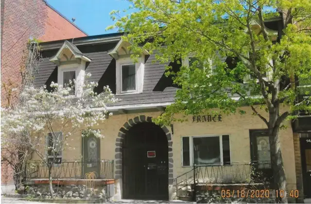 3 1/2  ' MAISON FRANCE '  DOWNTOWN, MONTREAL