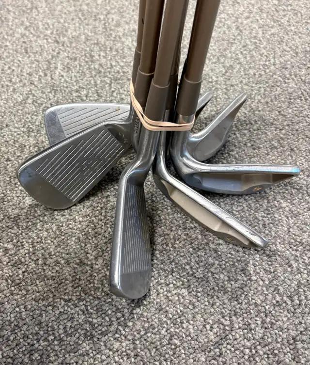Mizuno 7pc Novel 2 Golf Iron Set (Clubs Listed in Ad) - Photo 2