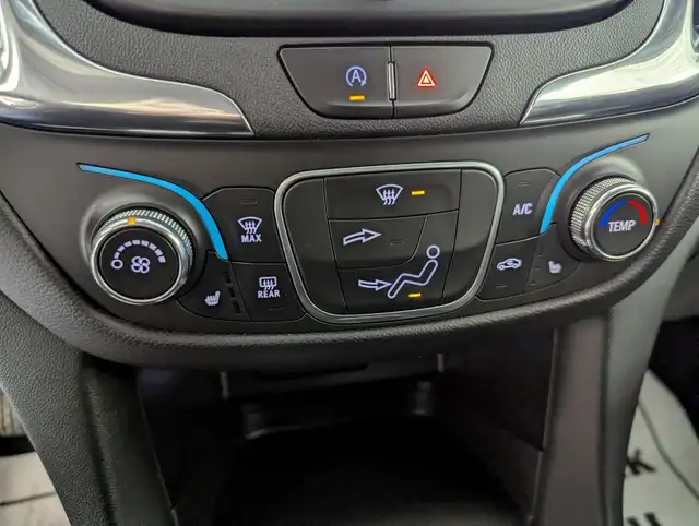 2023 Chevrolet Equinox LT WITH GREAT GAS MILEAGE! - Photo 16