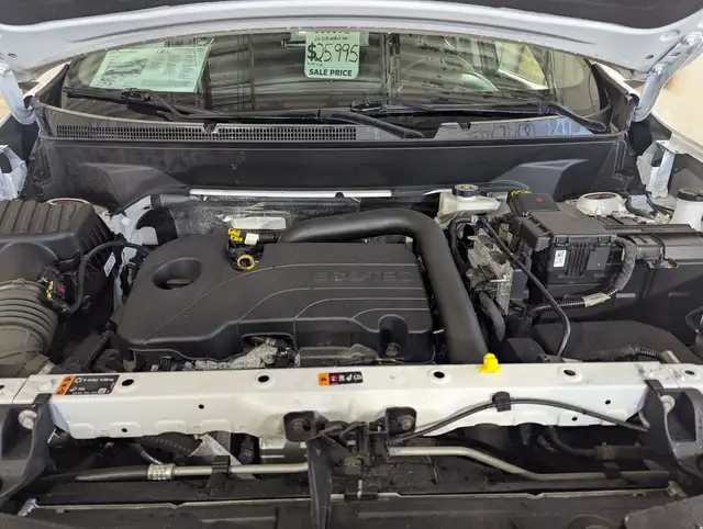 2023 Chevrolet Equinox LT WITH GREAT GAS MILEAGE! - Photo 17