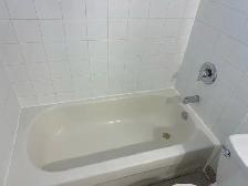 Spacious and bright basement apartment in Uxbridge - Avail immed - Photo 9