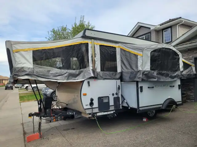 2013 Palomino Travers Grand Teton Tent Trailer