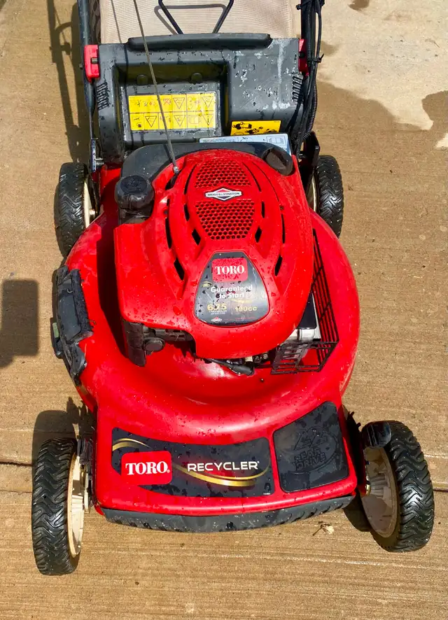 TORO LAWNMOWER RECYCLER 22' SELF PROPELLED - Photo 5