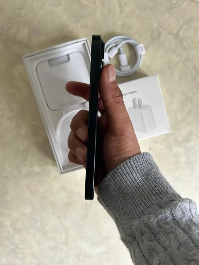 iPhone 15 128GB AirPods/Charger Set/Delivery - Photo 6