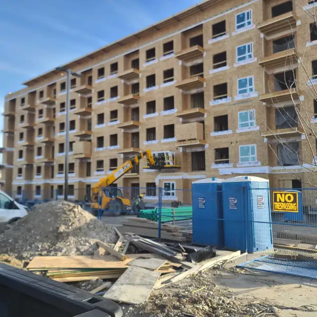 large framing crew ready to take on your project - Photo 5