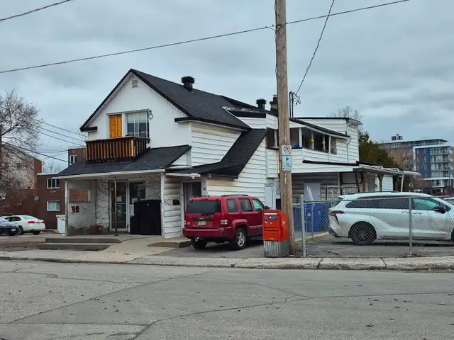 3 1 BDR Lower Unit for Rent – Gatineau (Hull) June/July 1st