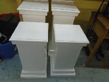 Pedestal stands