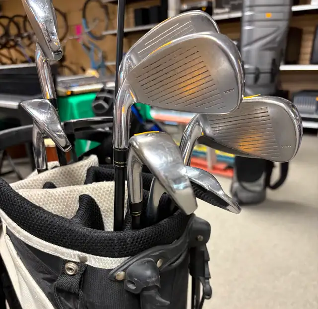 10pc Golf Club Set with Bag ( TaylorMade, Calloway, Mcgregor...) - Photo 5