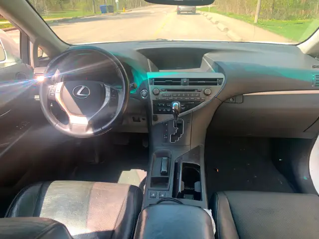2013 Lexus RX 350 AWD – Meticulously Maintained – Loaded Luxury - Photo 4