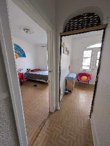 Bright room   living room in a large 5 and 1/2 on Wellington