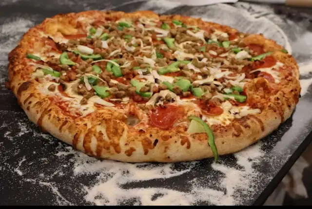 Pizza maker