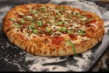 Pizza maker