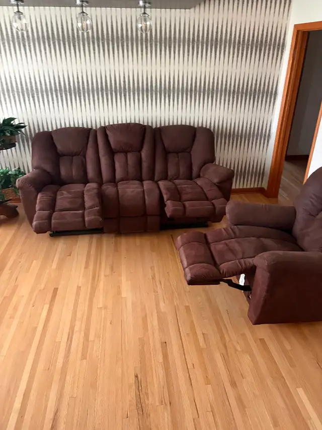Reclining couch and chair