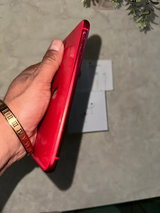 iPhone 11 64GB Red Airpods/Charger Set/Delivery - Photo 2