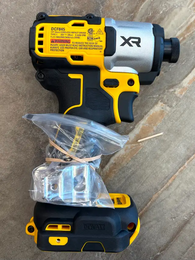 Dewalt Cordless DCF845 1/4' Impact Driver - Photo 2