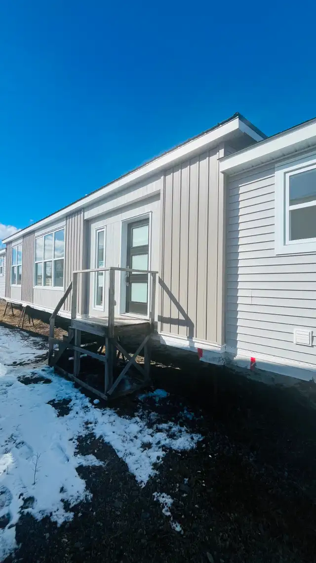New 3 bdrm. Zenith on Special Spring Super Sale!