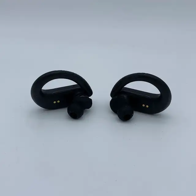 JBL Endurance Peak 3 In-Ear Sound Isolating True Wireless Earbud - Photo 6