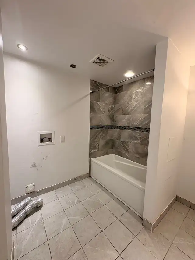 4.5 next to Metro Beaubien Avail Now (2 closed bedrooms) - Photo 7