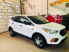 GARANTIE/ 2017 FORD ESCAPE S 2.5L/ COMME NEUVE/ UN VRAIS BIJOU/