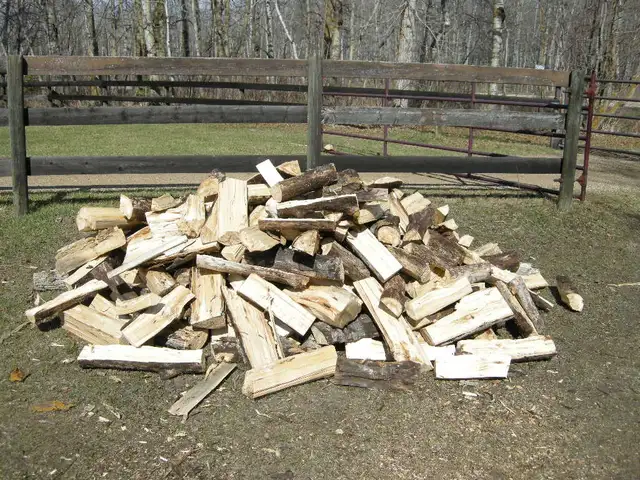 Firewood – Dry Poplar– Heavy Split