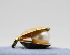 14K CLAMSHELL PEARL PENDANT - Photo 8