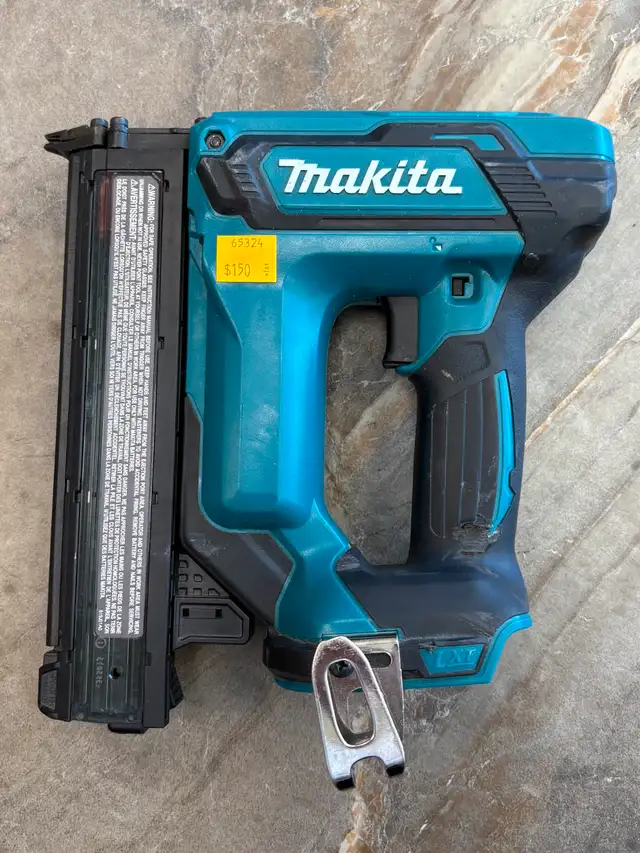 Makita DFN350 Cordless Brad Nailer - Photo 2
