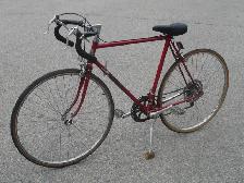 MUST GO TODAY 27' SUTEKI 10 SPEED ROAD RACER FIRST $140.00 FIRM!