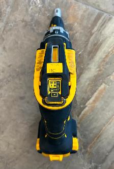 Dewalt Cordless DCF630 Drywall Screwgun - Photo 3