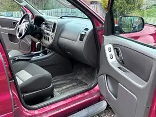 2007 Ford Escape - For Parts Only - Photo 9