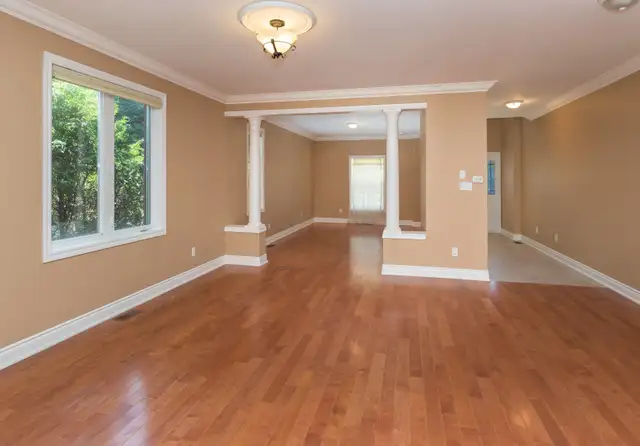 For Lease - Gorgeous Custom ~3,200SF Home in Markham - Photo 3
