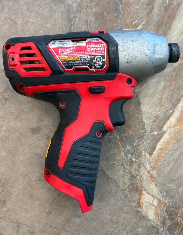 Milwaukee 1/4' Cordless Impact Driver (Model: 2462-20 ) - Photo 2