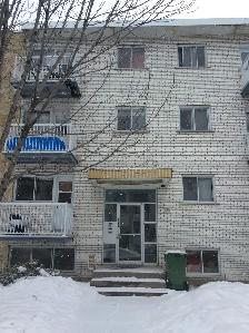 2 Bedroom, Heated and Hot Water Provided - Photo 4