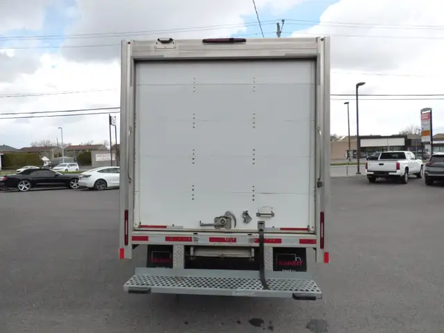 2023 FORD TRANSIT CUBE 12' T-350 RWD 9500 GVWR SRW, ECOBOOST V6! - Photo 4