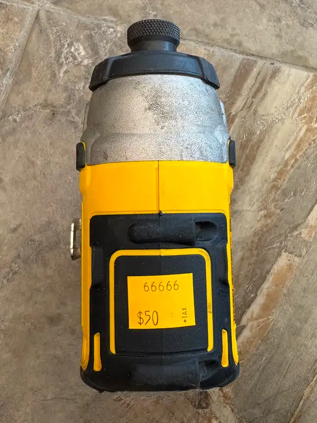 Dewalt 1/4' Cordless Impact Driver (Model: DCF887 ) - Photo 3