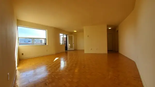 2 Bedroom - Photo 2